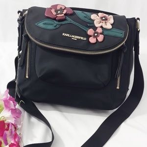 Karl Lagerfeld CARA FLORAL NYLON MESSENGER XBody